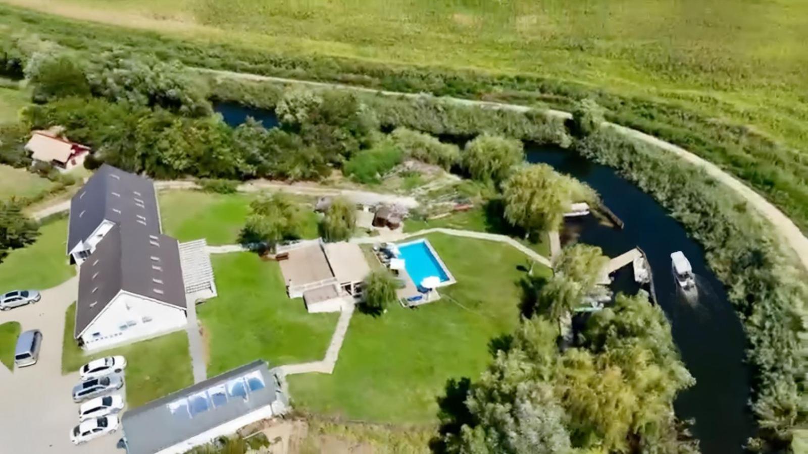 Pike Inn Dunavatul De Sus - Delta Dunarii Dunavăţu de Sus Eksteriør billede
