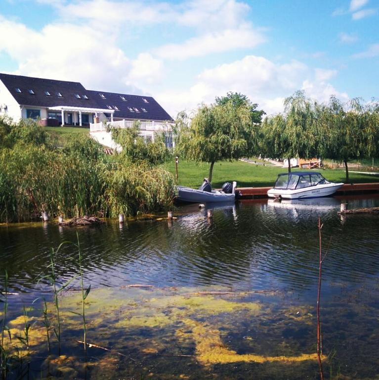 Pike Inn Dunavatul De Sus - Delta Dunarii Dunavăţu de Sus Eksteriør billede